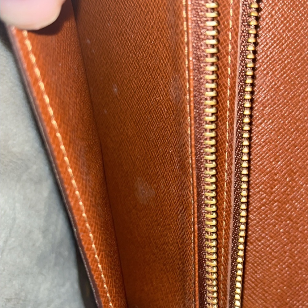 Louis Vuitton Dark Brown Monogram Wallet - Picture 15 of 16